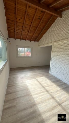 Casa en Alquiler reciclada a nuevo, 1 dormitorio, 1 baño