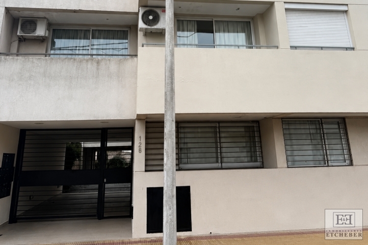 Departamento en alquiler de 1 dormitorio en Maipu 120