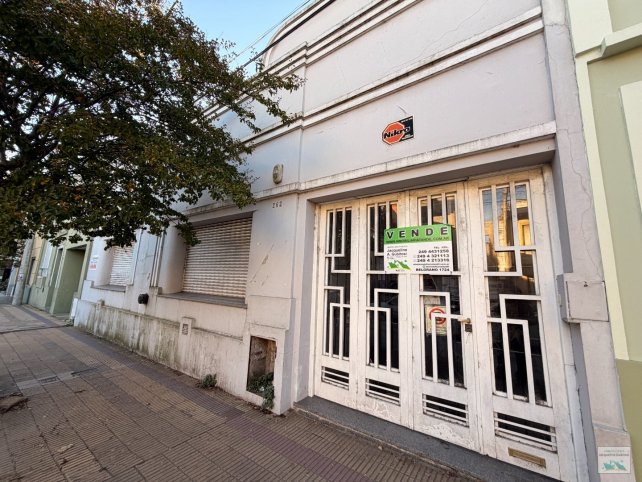 Casa 5 dorm, 279m² con garage — Belgrano