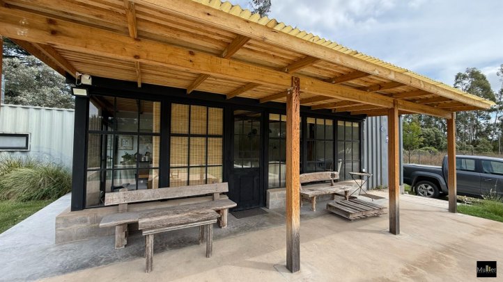 Casa 2 dorm, 2 baños, pileta — Las Acacias y Esquerdo