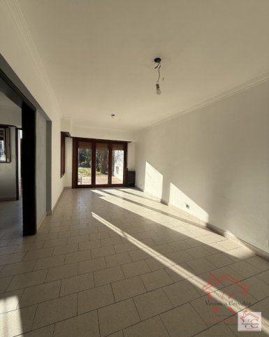 Casa 3 dorm, amplio patio con pileta — Tacuari 60