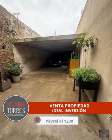 Casa 2 dorm, 307m² con pileta — Peyrel 1200