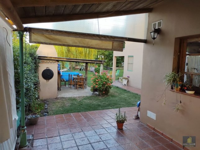 Casa 3 dorm, 120m² con garage — Los Ombúes