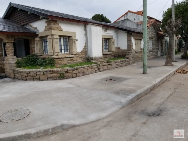 Casa 3 dorm, 125m² en Jujuy 500 con garage