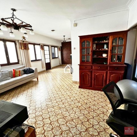 Casa en VENTA San Lorenzo, Tandil 4 Dormitorios 3 Baños