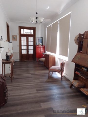 Casa 3 dorm, 200m² en impecable estado con garage