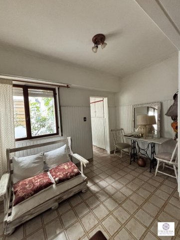 Casa 2 dorm, 2 baños, amplio patio y pileta — San Martín