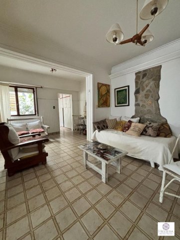Casa 2 dorm, 2 baños, amplio patio y pileta — San Martín