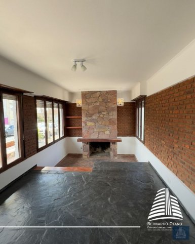 Casa en Venta Necochea 151