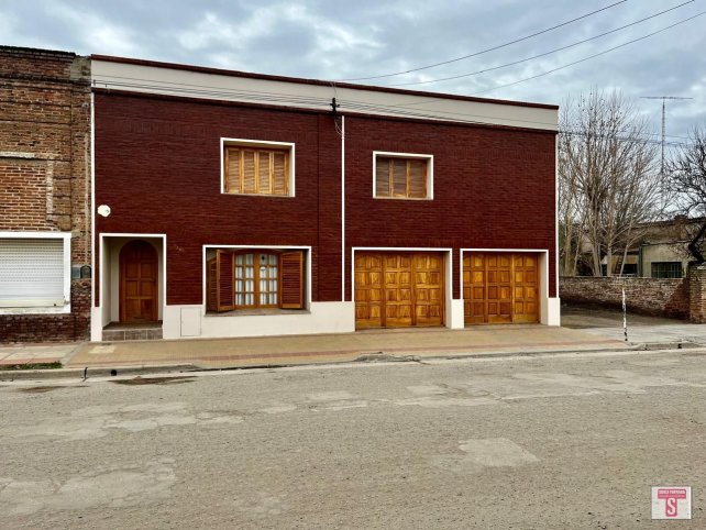 Casa en Venta en María Ignacia Vela, 3 dorm, 3 baños, 280m²