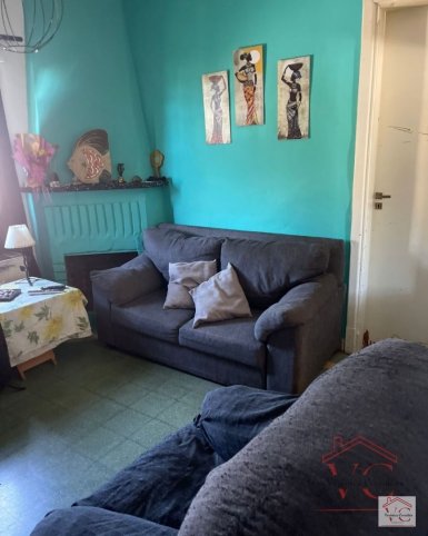 Casa a reciclar con 2 locales, 2 dorm, 1 baño, apta crédito