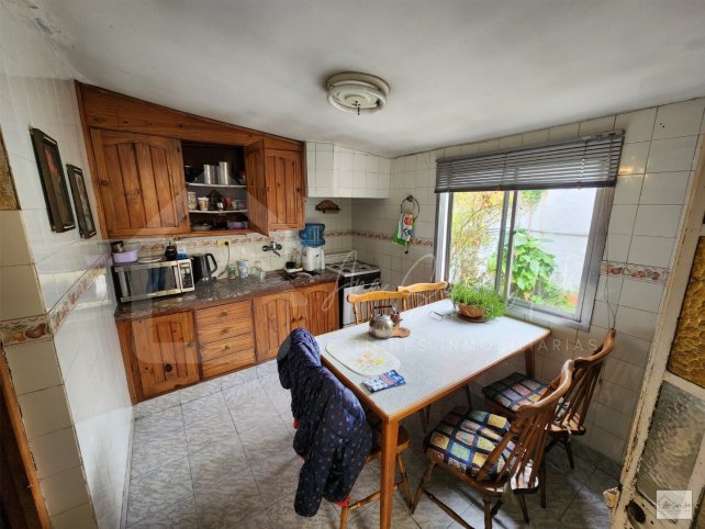 Casa 3 dorm, 375m² en pleno centro — Las Heras 500