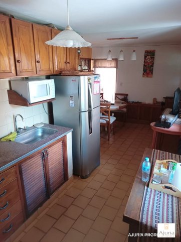 Casa 2 dorm, 124m² con garaje para 2 autos — Av. Marconi