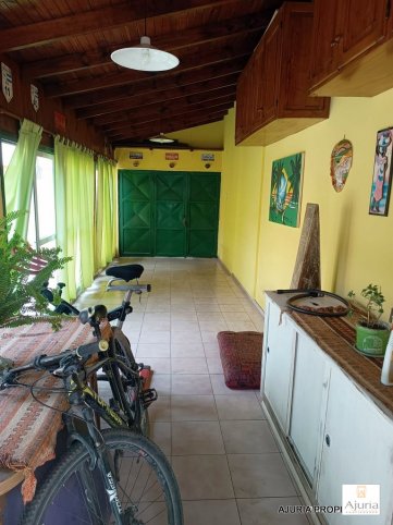 Casa 2 dorm, 124m² con garaje para 2 autos — Av. Marconi