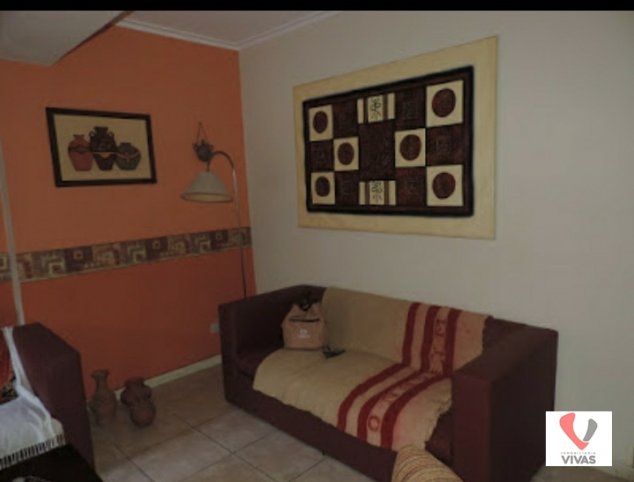 Casa amplia 3 dormit, 2 Baños, Garage cubierto — Machado 1600
