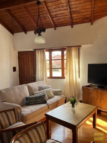 Casa en Calle Fugl y Lamadrid, 3 dorm, 1 baño, garage