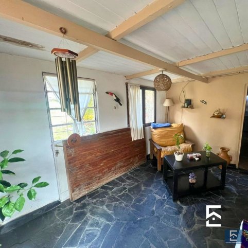 Casa en Venta Los Patos 100, Tandil — 3 dorm, 1 baño, garage