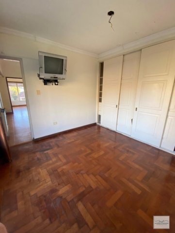 Casa 9 amb a reciclar, 220m² — Barrio Falucho