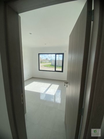 Casa a Estrenar en Venta — Pío XII y CasaCuberta, 100m², 2 dorm, 2 baños