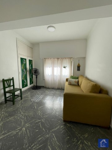 Casa en Uriburo 200, 70m², 1 dormitorio, 1 baño, cochera