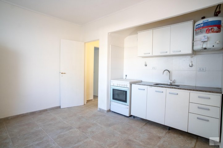 Casa 2 dorm, 100m² con garaje — Antártida Argentina