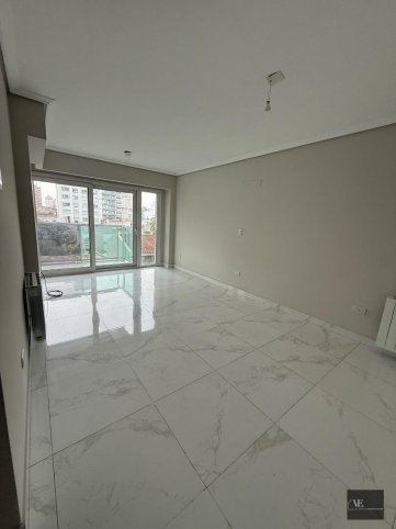 Depto 2 dorm, 85m² con cochera y ascensor — Chacabuco