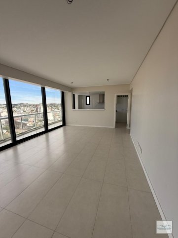 Depto 2 dorm, 83m² con cochera — Mitre y Alem