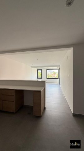 Depto 2 dorm, 101m² con cochera — Avenida Avellaneda