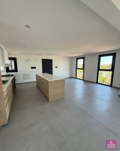 Depto 2 dorm, 120m² en Avellaneda 1600 — Cochera