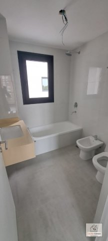 Depto 2 dorm, 96m² con balcón y parrilla — Paz 343