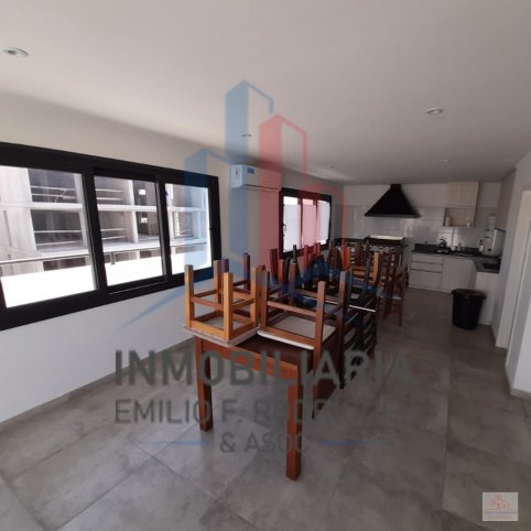 Depto 2 dorm, 60m² en 6° piso con cochera — Chacabuco