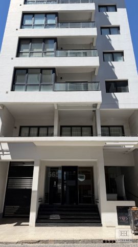 Depto 2 dorm, 90m² con cochera — Chacabuco 500