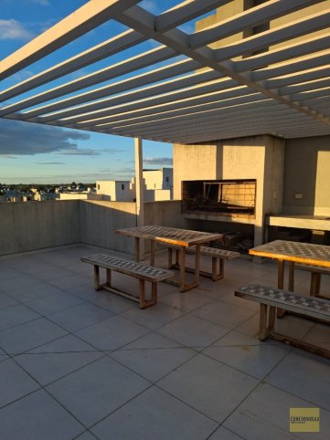Depto 2 dorm, 2 baños, con cochera y terraza — Calle Belgrano