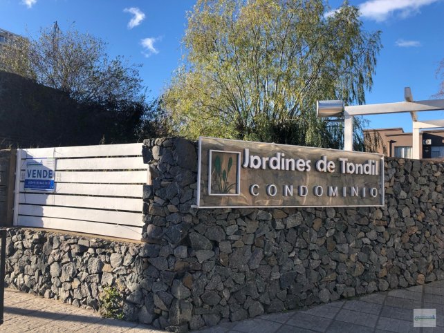 Depto 2 dorm, 2 baños, pileta y cochera — Paz al 200