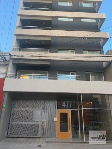 Depto 2 dorm, 2 baños en San Martin 400