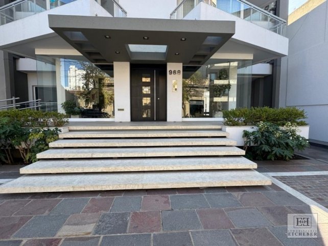 Depto 2 dorm, 91m² centrico con cochera