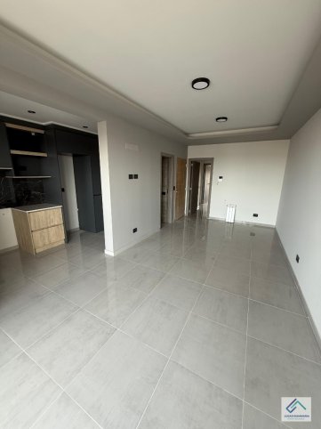 Depto. 2 dorm, 80m² en 4 de Abril 1024 — Semipisos con terraza