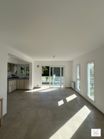 Depto 2 dorm, 84m² con cochera — Zona Calvario