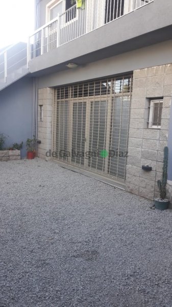 Depto 203m² en venta, 2 departamentos + local, Navarro casi Lunghi