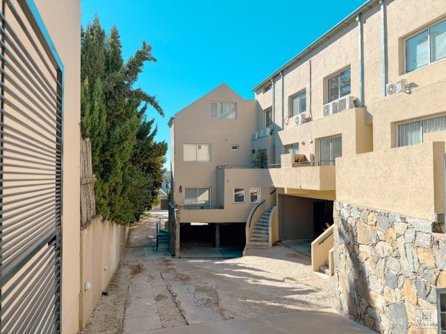 Depto 2 dorm, 120m² con cochera — Rondeau
