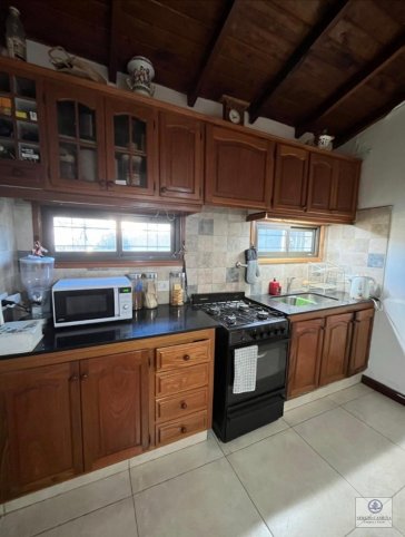 Duplex 3 dorm, 90m² con cochera — Semicéntrico