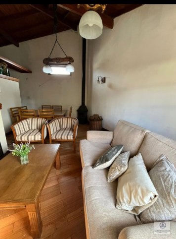 Duplex 3 dorm, 90m² con cochera — Semicéntrico