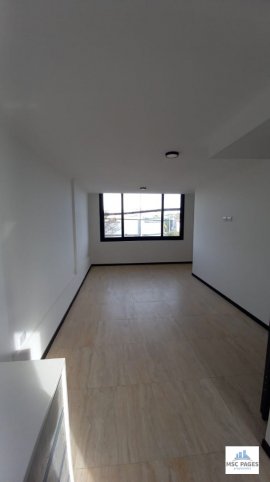 Depto 2 dorm, 80m² con cochera — Montevideo y Roca