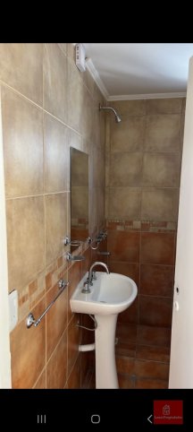Depto 1 dorm, 70m² en planta alta — Paz 900