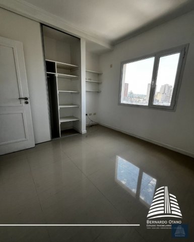 Depto 1 dorm, 1 baño, con cochera — Belgrano 858