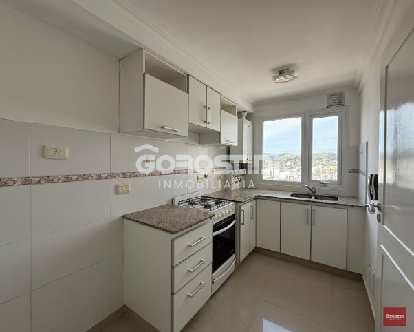 Depto 1 dorm en Belgrano 858 con cochera