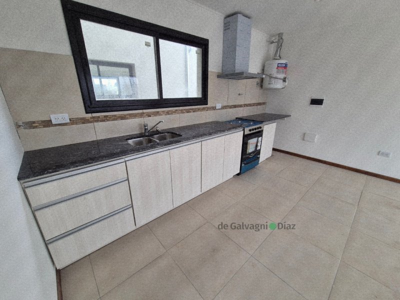 Uriburu 50 PISO Piso 2