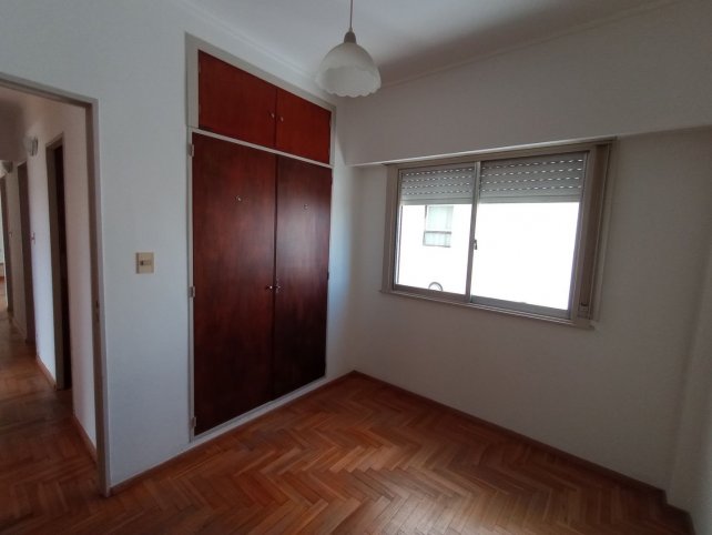 Depto 3 dorm, 80m² en Edificio Confort — Azul