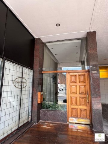 Depto 1 dorm, 58m² en Sarmiento 537, 1er piso, centrico