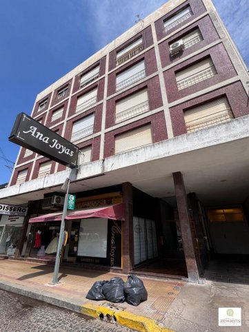 Depto 1 dorm, 58m² en Sarmiento 537, 1er piso, centrico